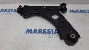 Used Front lower wishbone, left Opel Combo 1.3 CDTI 16V ecoFlex Price € 48,40 Inclusive VAT offered by Maresia Parts
