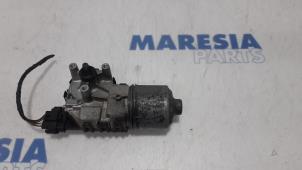 Used Front wiper motor Renault Zoé (AG) 65kW Price € 75,00 Margin scheme offered by Maresia Parts