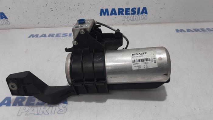 Gebrauchte Klima Trockner Renault Zoé (AG) 46kW Preis € 105,00 Margenregelung angeboten von Maresia Parts
