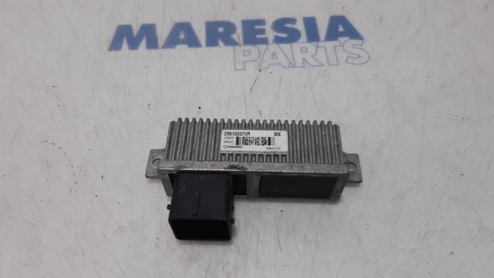 Begagnade Relä Renault Zoé (AG) 46kW Pris € 35,00 Marginaltabell erbjuds av Maresia Parts