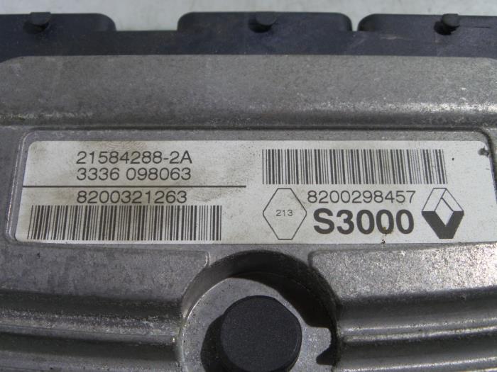 Used Engine management computer Renault Megane II Grandtour (KM) 1.6 16V Price € 324,99 Margin scheme offered by Maresia Parts