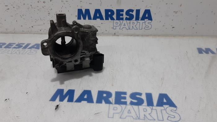 Używane Przepustnica Fiat Punto Evo (199) 1.3 JTD Multijet 85 16V Euro 5 Cena € 75,00 Procedura marży oferowane przez Maresia Parts