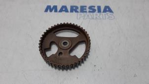 Used Camshaft sprocket Peugeot 2008 (CU) 1.6 Blue HDi 100 Price € 20,00 Margin scheme offered by Maresia Parts