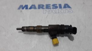 Used Injector (diesel) Peugeot 2008 (CU) 1.6 Blue HDi 100 Price € 70,00 Margin scheme offered by Maresia Parts