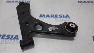 Used Front lower wishbone, left Fiat Punto Evo (199) 1.3 JTD Multijet 85 16V Euro 5 Price € 30,00 Margin scheme offered by Maresia Parts