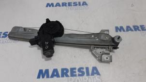 Used Rear door window mechanism 4-door, right Renault Scénic IV (RFAJ) 1.3 TCE 140 16V Price € 157,50 Margin scheme offered by Maresia Parts