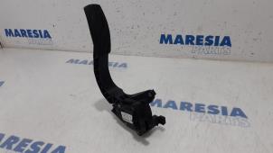 Used Throttle pedal position sensor Renault Scénic IV (RFAJ) 1.3 TCE 140 16V Price € 40,00 Margin scheme offered by Maresia Parts