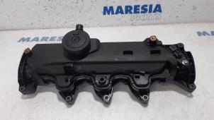 Used Rocker cover Renault Clio IV (5R) 1.5 Energy dCi 90 FAP Price € 39,00 Margin scheme offered by Maresia Parts