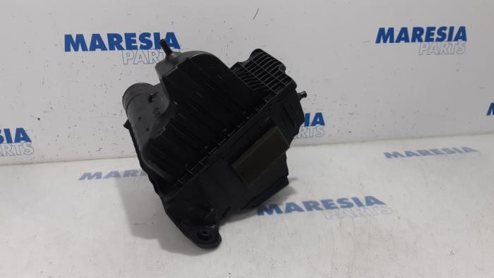 Gebrauchte Luftfiltergehäuse Renault Scénic IV (RFAJ) 1.3 TCE 140 16V Preis € 75,00 Margenregelung angeboten von Maresia Parts