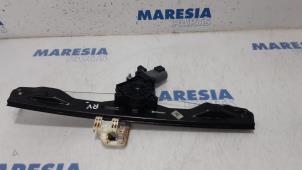 Used Window mechanism 4-door, front right Fiat Panda (312) 0.9 TwinAir 65 Price € 50,00 Margin scheme offered by Maresia Parts