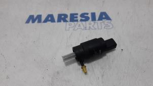 Used Windscreen washer pump Iveco New Daily IV 29L14C, 29L14C/P, 29L14V, 29L14V/P Price € 18,15 Inclusive VAT offered by Maresia Parts