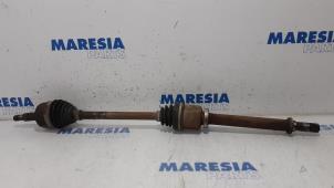 Used Front drive shaft, right Renault Scénic III (JZ) 1.5 dCi 105 Price € 75,00 Margin scheme offered by Maresia Parts