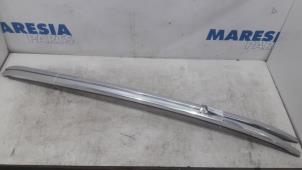 Used Roof rail kit Peugeot 508 SW (8E/8U) 2.0 HDiF 16V Autom. Price € 72,00 Margin scheme offered by Maresia Parts