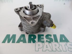 Usagé Pompe à vide (diesel) Alfa Romeo 147 (937) 1.9 JTD 115 Prix € 35,00 Règlement à la marge proposé par Maresia Parts