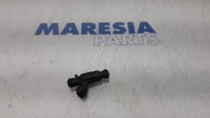 Gebrauchte Injektor (Benzineinspritzung) Peugeot 308 (L3/L8/LB/LH/LP) 1.2 12V VTi PureTech 82 Preis € 19,50 Margenregelung angeboten von Maresia Parts