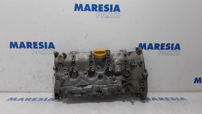 Usagé Couvercle soupapes Renault Espace (JK) 2.0 16V Turbo Prix € 60,00 Règlement à la marge proposé par Maresia Parts