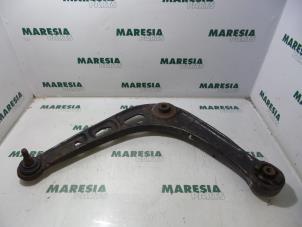 Used Front lower wishbone, left Renault Espace (JE) 3.0 V6 24V Grand Espace Price € 30,00 Margin scheme offered by Maresia Parts