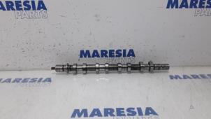 Used Camshaft Renault Espace (JK) 2.0 16V Turbo Price € 65,00 Margin scheme offered by Maresia Parts