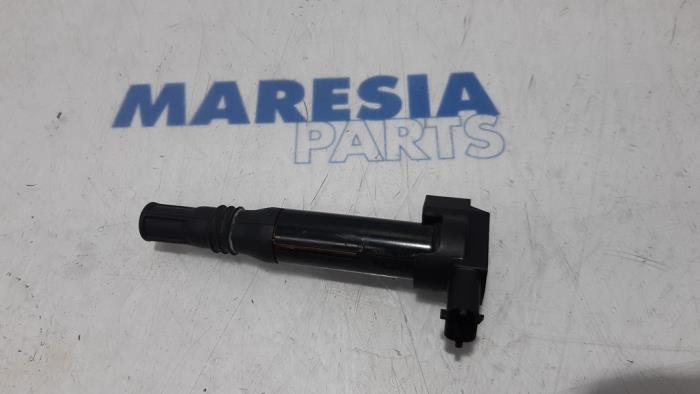 Pen ignition coil from a Peugeot 308 (L3/L8/LB/LH/LP) 1.2 12V VTi PureTech 82 2014
