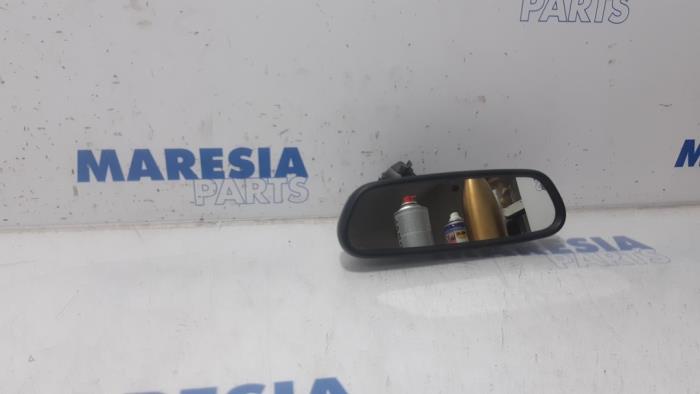 Używane Lusterko wewnetrzne Peugeot 308 (L3/L8/LB/LH/LP) 1.2 12V VTi PureTech 82 Cena € 19,50 Procedura marży oferowane przez Maresia Parts