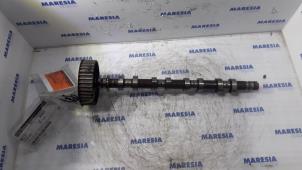 Used Camshaft Renault Megane Scénic (JA) 1.6 16V RT,RXE,RXT Price € 60,00 Margin scheme offered by Maresia Parts
