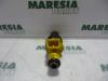 Injector (petrol injection) from a Alfa Romeo 156 Sportwagon (932) 2.5 V6 24V 2000