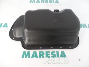 Używane Miska olejowa Peugeot 106 II 1.4 XN,XR,XS,XT Cena € 25,00 Procedura marży oferowane przez Maresia Parts