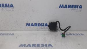 Usados Palanca selectora caja de cambios automática Citroen C5 II Berline (RC) 2.0 16V Precio € 75,00 Norma de margen ofrecido por Maresia Parts