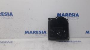 Used Gearbox cover Citroen C5 II Berline (RC) 2.0 16V Price € 50,00 Margin scheme offered by Maresia Parts