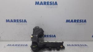 Used Rocker cover Peugeot 208 I (CA/CC/CK/CL) 1.2 12V e-THP PureTech 110 Price € 34,90 Margin scheme offered by Maresia Parts