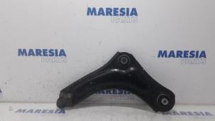 Used Front lower wishbone, right Renault Megane III Grandtour (KZ) 1.5 dCi 95 Price € 25,00 Margin scheme offered by Maresia Parts