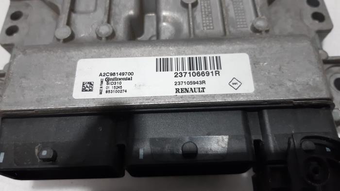 Calculateur moteur d'un Renault Megane III Grandtour (KZ) 1.5 dCi 95 2015