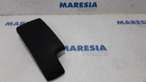 Used Armrest Renault Megane III Grandtour (KZ) 1.5 dCi 95 Price € 50,00 Margin scheme offered by Maresia Parts