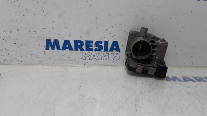 Używane Przepustnica Fiat Grande Punto (199) 1.4 Cena € 75,00 Procedura marży oferowane przez Maresia Parts
