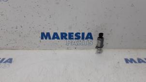 Used Robotised gearbox Opel Vivaro 2.5 DTI 16V Price € 50,00 Margin scheme offered by Maresia Parts