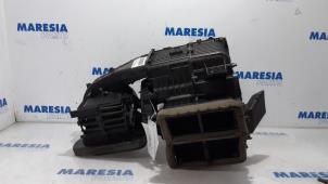 Usagé Bloc chauffage Citroen Jumper (U9) 2.2 HDi 100 Euro 4 Prix € 190,58 Prix TTC proposé par Maresia Parts