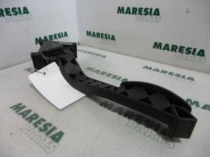 Used Throttle pedal position sensor Alfa Romeo 147 (937) 1.9 JTD 16V Price € 40,00 Margin scheme offered by Maresia Parts