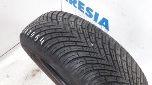Used Tyre Peugeot 308 (4A/C) 1.6 VTI 16V Price € 20,00 Margin scheme offered by Maresia Parts