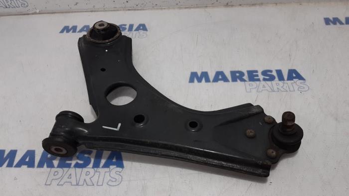 Front lower wishbone, left from a Opel Combo 1.3 CDTI 16V ecoFlex 2015