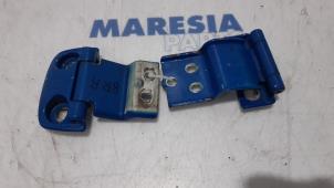 Used Set of hinges Citroen Jumper (U9) 2.2 HDi 100 Euro 4 Price € 90,75 Inclusive VAT offered by Maresia Parts