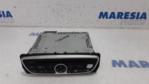 Used Radio CD player Renault Scénic III (JZ) 1.5 dCi 105 Price € 60,00 Margin scheme offered by Maresia Parts