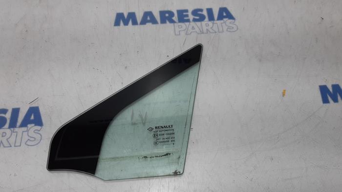 Usados Ventanilla triangular izquierda delante Renault Scénic III (JZ) 1.5 dCi 105 Precio € 40,00 Norma de margen ofrecido por Maresia Parts