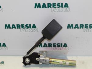 Used Seatbelt tensioner, left Renault Kangoo (KC) 1.9 D 55 Price € 30,00 Margin scheme offered by Maresia Parts