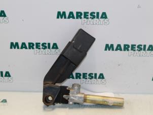 Usagé Tendeur de ceinture gauche Renault Kangoo (KC) 1.9 D 55 Prix € 36,30 Prix TTC proposé par Maresia Parts