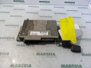 Usagé Ordinateur gestion moteur Renault Laguna I (B56) 1.8 Prix € 25,00 Règlement à la marge proposé par Maresia Parts