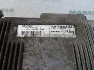 Engine management computer from a Renault Laguna I (B56) 1.8 1999