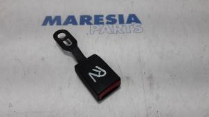 Used Front seatbelt buckle, right Peugeot Partner (GC/GF/GG/GJ/GK) 1.6 HDI 75 16V Price € 24,20 Inclusive VAT offered by Maresia Parts