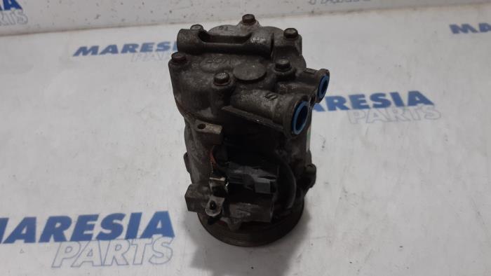 Usagé Pompe clim Opel Combo 1.3 CDTI 16V ecoFlex Prix € 60,49 Prix TTC proposé par Maresia Parts