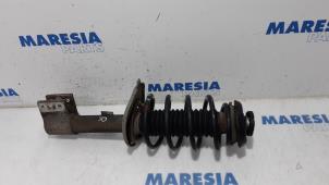 Used Front shock absorber rod, right Peugeot 5008 I (0A/0E) 1.6 THP 16V Price € 60,00 Margin scheme offered by Maresia Parts