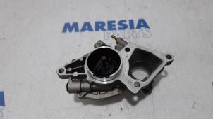 Używane Pompa prózniowa (Diesel) Citroen Jumper (U9) 2.2 HDi 120 Euro 4 Cena € 84,70 Z VAT oferowane przez Maresia Parts